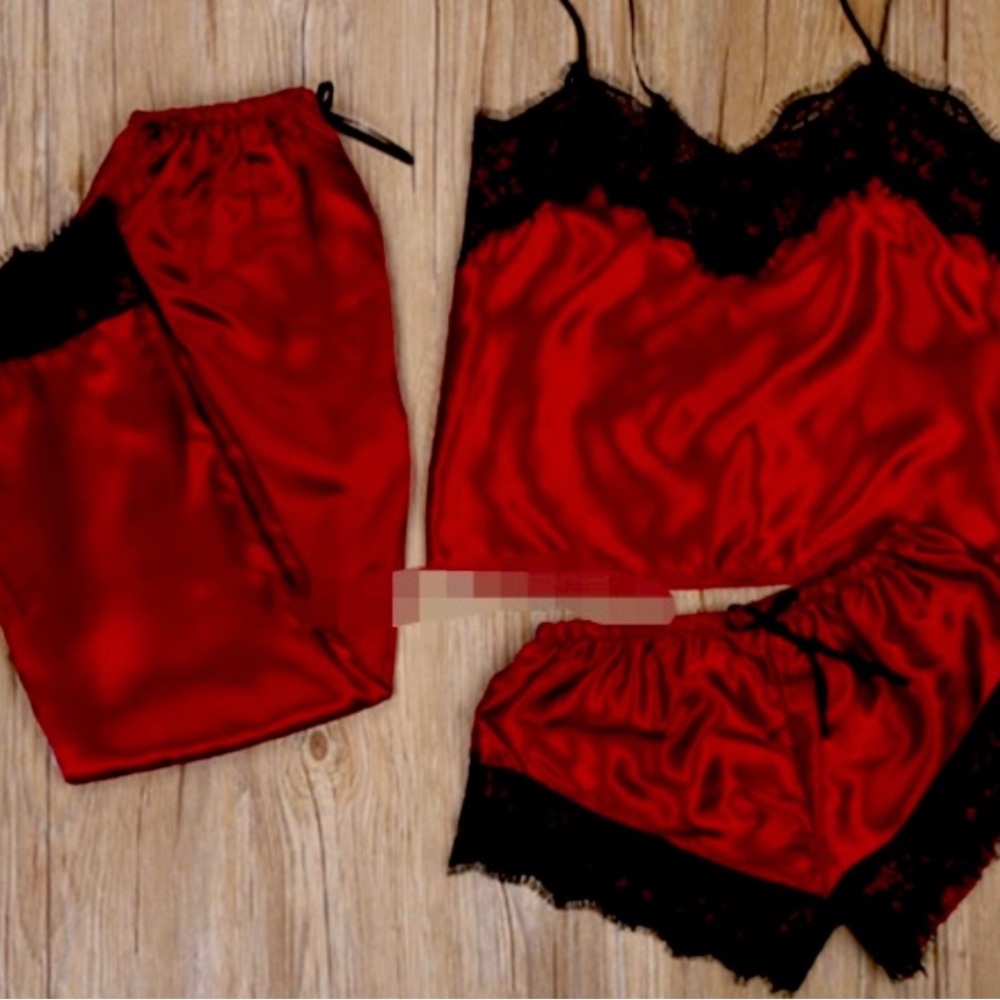 SILK PJ SET ♥️
